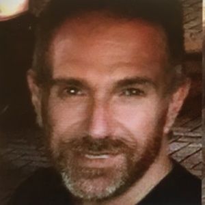 Meet your Posher, Derek